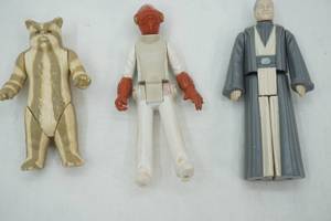 lot 46 image: Vintage Star Wars Figurines