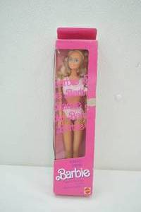 lot 64 image: 1987 Fun-To-Dress Barbie
