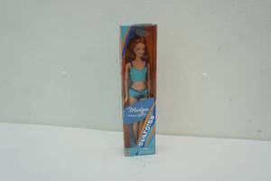 lot 67 image: 2000 Surf City Midge Friend of Barbie Doll
