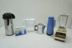 lot 108 image: Kitchenware Lot