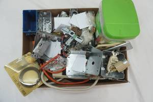 lot 118 image: electrical hardware lot with extension cord and power strip