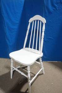 lot 127 image: Vintage Wooden White Chair