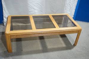 lot 136 image: Wood & Glass Coffee Table