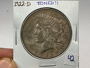 lot 42 image: 1922-D Peace Silver Dollar