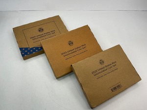 lot 88 image: 3x Run 2022-2024 Uncirculated Sets