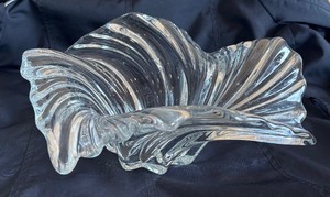 lot 94 image: Mikasa Bell Epoque Swirl Bowl