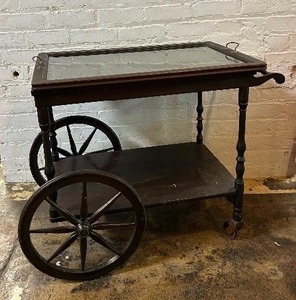 lot 117 image: Vintage Mahogany Tea Cart with Removable Glass Serving Tray