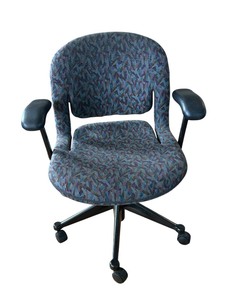 lot 47 image: Vintage Herman Miller Equa Task Conference Chair