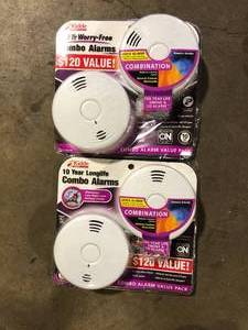 lot 11 image: Lot of Kidde 10-Year Worry-Free Smoke and Carbon Monoxide Detector, Battery Powered with Voice Alarm (2-Pack) Customer Returns See Pictures