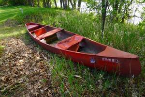 lot 12 image: 16 Home Made Fiberglass Canoe