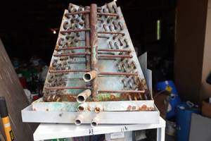 lot 22 image: Hot Water Heater Coil