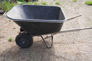 lot 23 image: Tandem Front Wheel Wheel Barrow