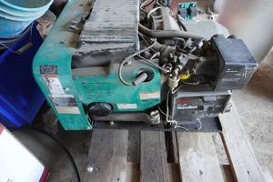 lot 9 image: Onan 4.5 Gen Set Electric Generator With Electric Start
