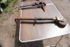 lot 77 image: Wheeled Trailer Jack Stand
