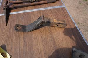 lot 75 image: Drop Down Receiver Hitch