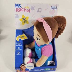 lot 14 image: New Ms. Rachel Speak & Sing Doll Communication Cognitive 20 Phrases And Songs 3