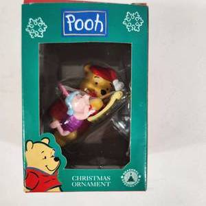 lot 88 image: Winnie The Pooh And Piglet Christmas Ornament Writing Christmas List