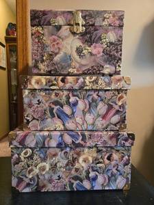lot 42 image: Set of Floral and Vintage Design Decorative Storage Boxes