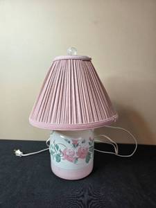 lot 78 image: Floral Table Lamp with Pink Pleated Shade
