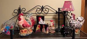 lot 101 image: Assorted Rooster Themed Kitchen Decor Collection