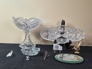 lot 137 image: Collection of Crystal and Gold Miniatures with Cut Glass Centerpiece
