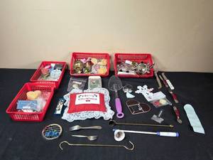 lot 151 image: Eclectic Collection of Miscellaneous Items in Baskets