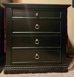 lot 164 image: Black Wooden Nightstand with 3 Drawers