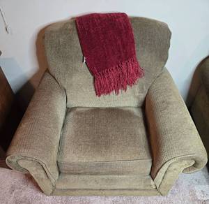 lot 172 image: Plush Armchair with Matching Ottoman and Burgundy Throw