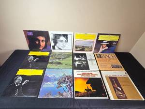 lot 196 image: Collection of Classical Vinyl Records