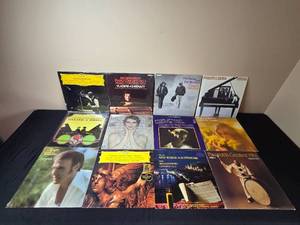 lot 198 image: Collection of Classical Music and Vintage Vinyl Records