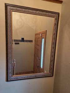 lot 211 image: Ornate Wall Mirror with Decorative Wooden Frame, 42 x 30