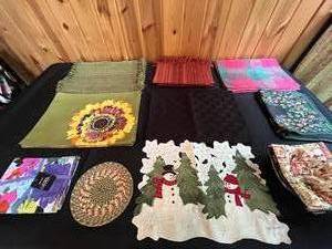 lot 217 image: Collection of Assorted Holiday and Floral Table Linens & Placemats