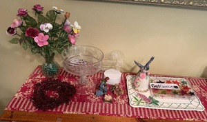 lot 228 image: VTG Decorative Items Inc Compote, Nativity Pieces & Faux Floral Arrangement