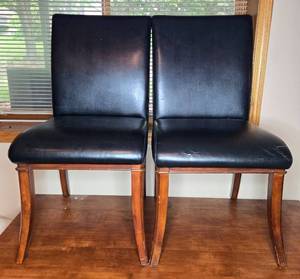 lot 248 image: Set of 2 Used Dining Chairs with Wooden Frame and Black Upholstery