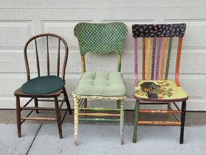 lot 261 image: VTG Wooden Chairs - 2 Hand-Painted