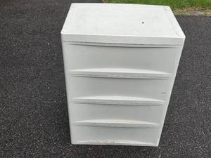 lot 272 image: Used 4-Drawer Plastic Storage Organizer Cabinet