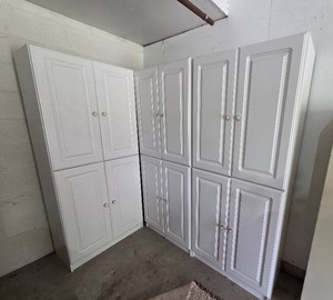 lot 289 image: White Freestanding Storage Cabinets with Shelves