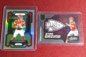 lot 195 image: (2) Patrick Mahomes Cards - Includes a Prizm