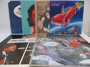 lot 284 image: Small Lot of Vintage Vinyl Records #3 - Approx 10 total