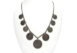 lot 33 image: Vintage WW2 era Coin Necklace w Silver Coins