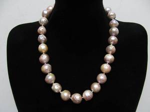 lot 171 image: Beautiful LARGE Diameter Genuine Pearl Necklace wSterling Silver