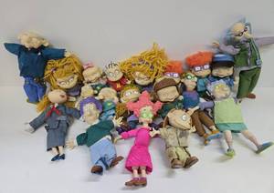 lot 144 image: Large Group of Mattel RUGRATS Toy Figures