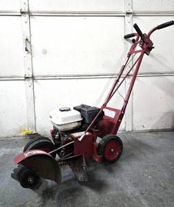 lot 293 image: Working HONDA Edger