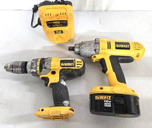 lot 316 image: Working DEWALT Power Tools wOne Battery & Charger