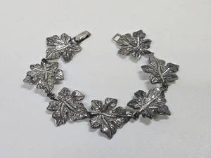 lot 249 image: Mid Century DANECRAFT Sterling Silver Leaf Bracelet