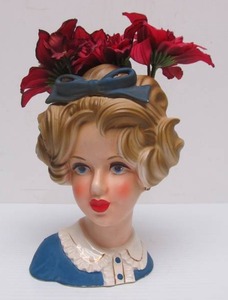 lot 190 image: Vintage 1950s era Lady Head Vase #8