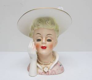 lot 206 image: Vintage 1950s era Lady Head Vase #20