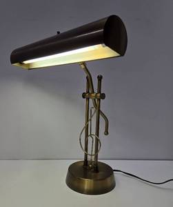 lot 394 image: Working Vintage Heavy Brass Piano Lamp