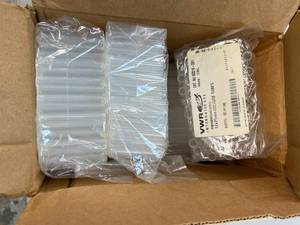 lot 15 image: 875 - VWR International, Disposable Round Bottom, 12x75mm Culture Tubes