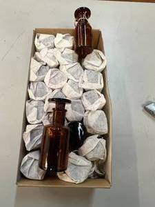 lot 24 image: Assorted Box of Amber Glass Bottles With Dropper Tops - See Photos